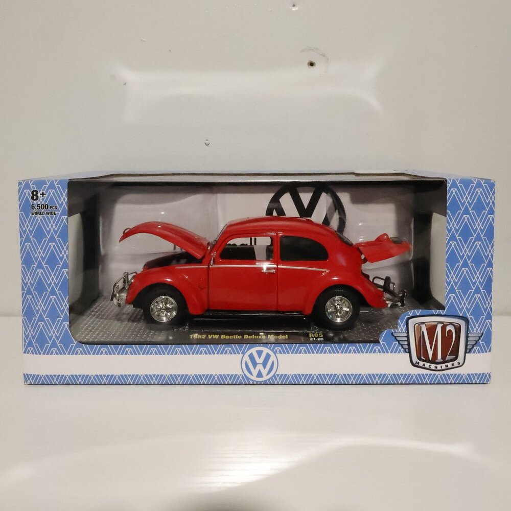 M2 Machines think small 1952 VW Beetle Deluxe Model R85